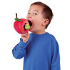 Títere. GUSANO EN MANZANA