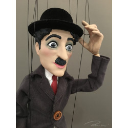 Marioneta de hilo. CHARLIE CHAPLIN (43 cm)