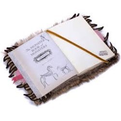 Bitácora. MONSTER BOOK OF MONSTER'S JOURNAL. Harry Potter